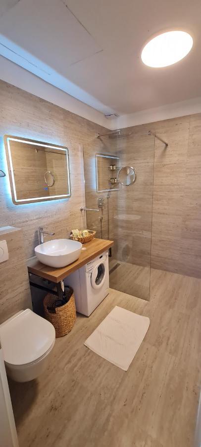 Riva Apartments Спліт Екстер'єр фото