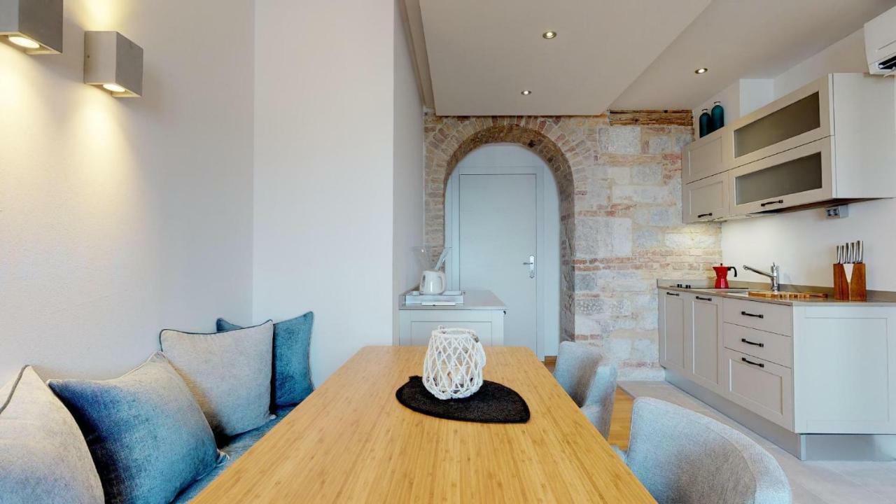 Riva Apartments Спліт Екстер'єр фото